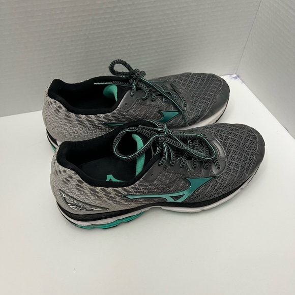 Mizuno Wave Rider 19 Womens Size 9 W Silver And Teal Running Shoes Lace Ups - Picture 3 of 6